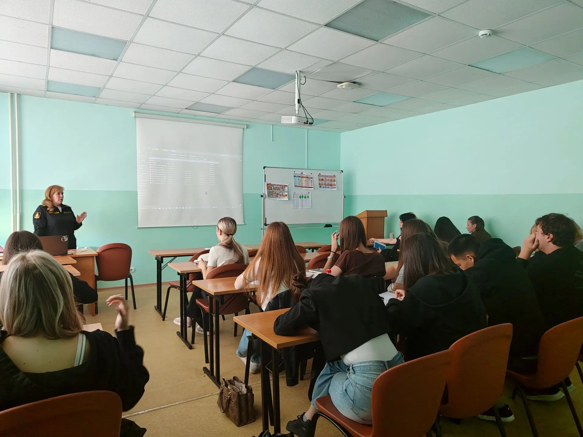 В Академическом колледже прошли Всероссийские открытые уроки по культуре безопасности жизнедеятельности