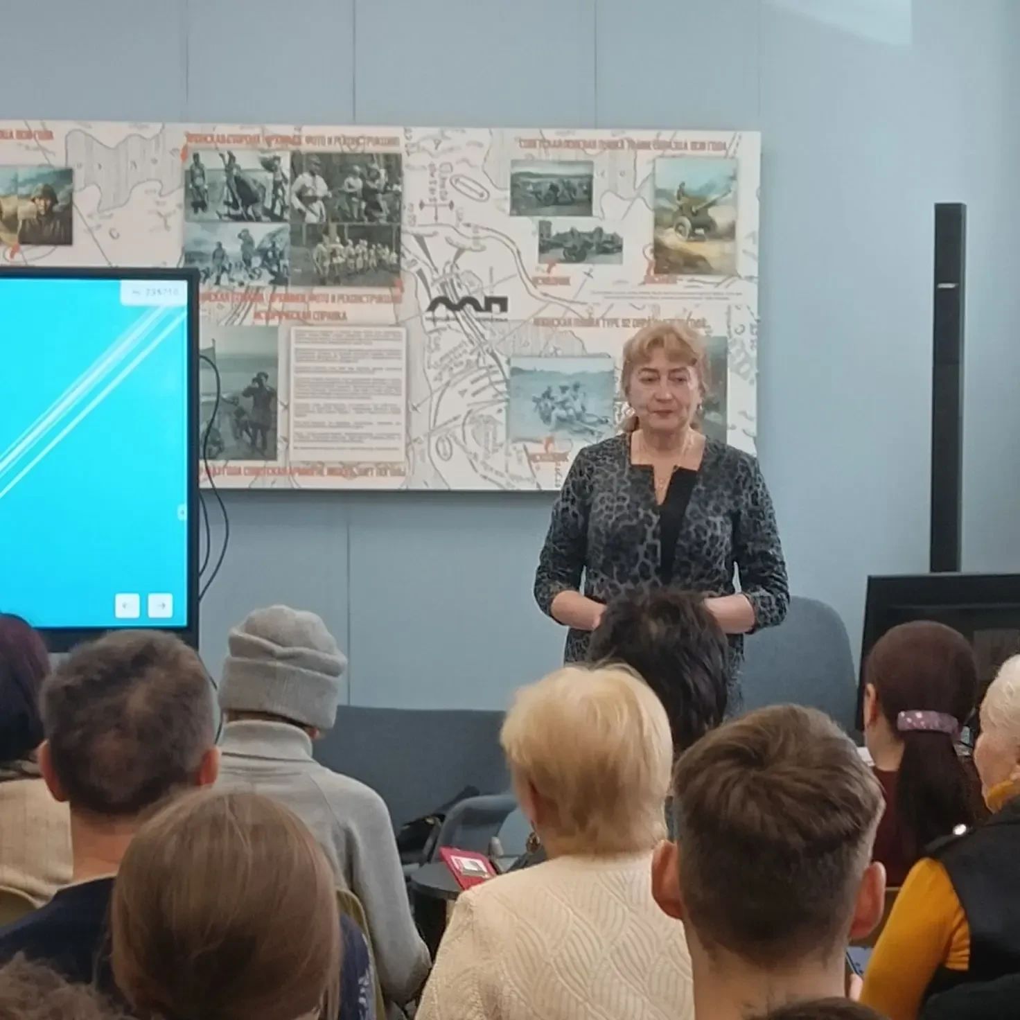 Студенты КСД ВВГУ посетили увлекательную лекцию российского историка-краеведа, члена Общества изучения Амурского края - Маргариты Маркиной - на тему «Китайцы и Владивосток».