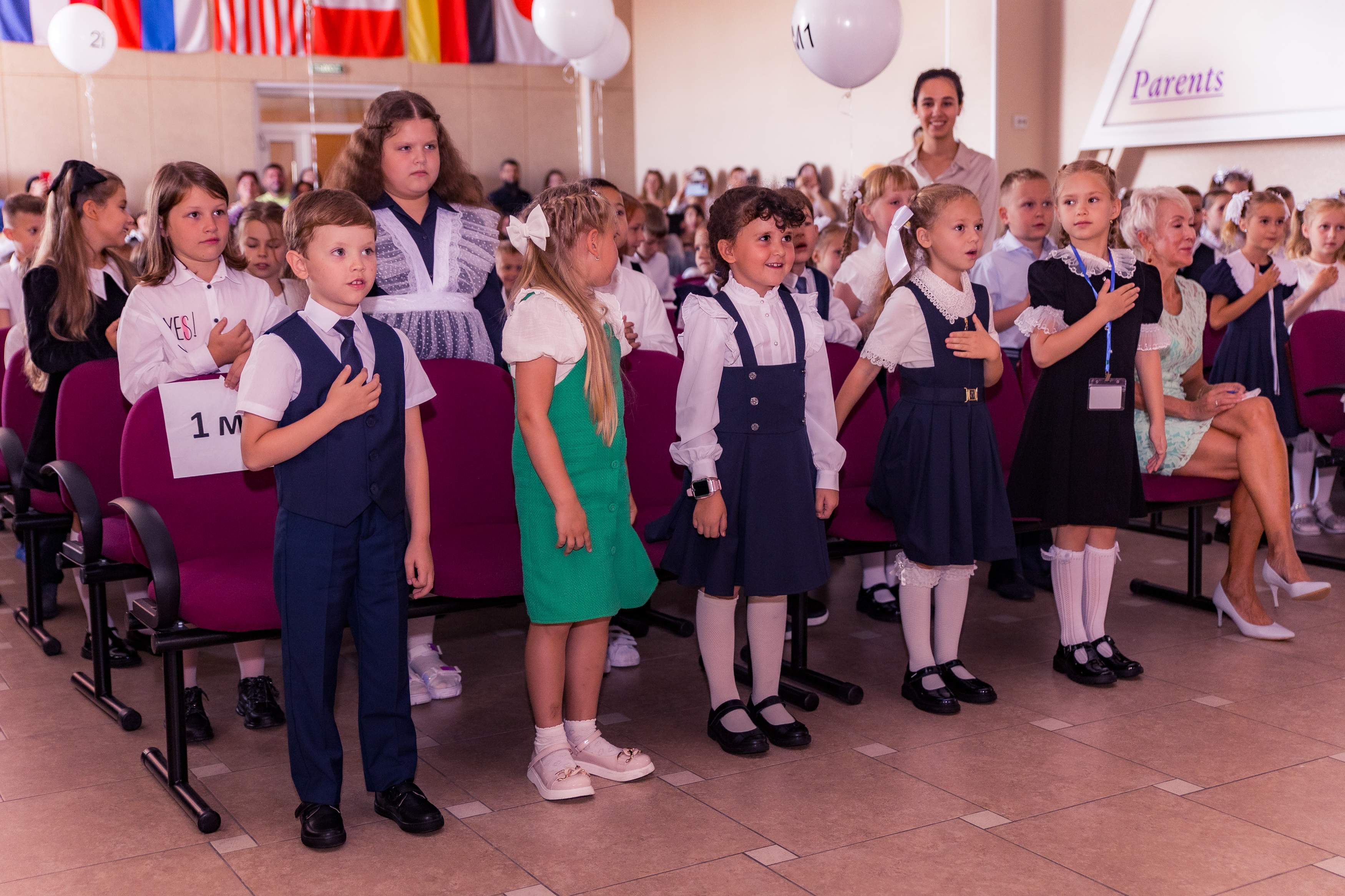 День знаний встретили в Международной лингвистической школе