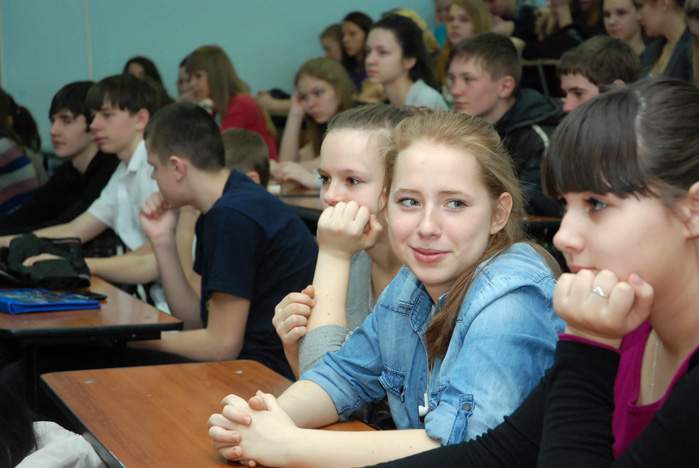 Во ВГУЭС стартовали весенние профильные смены