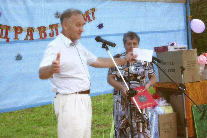 Ректор ВГУЭС посетил Михайловский район Приморского края с грамотами и подарками