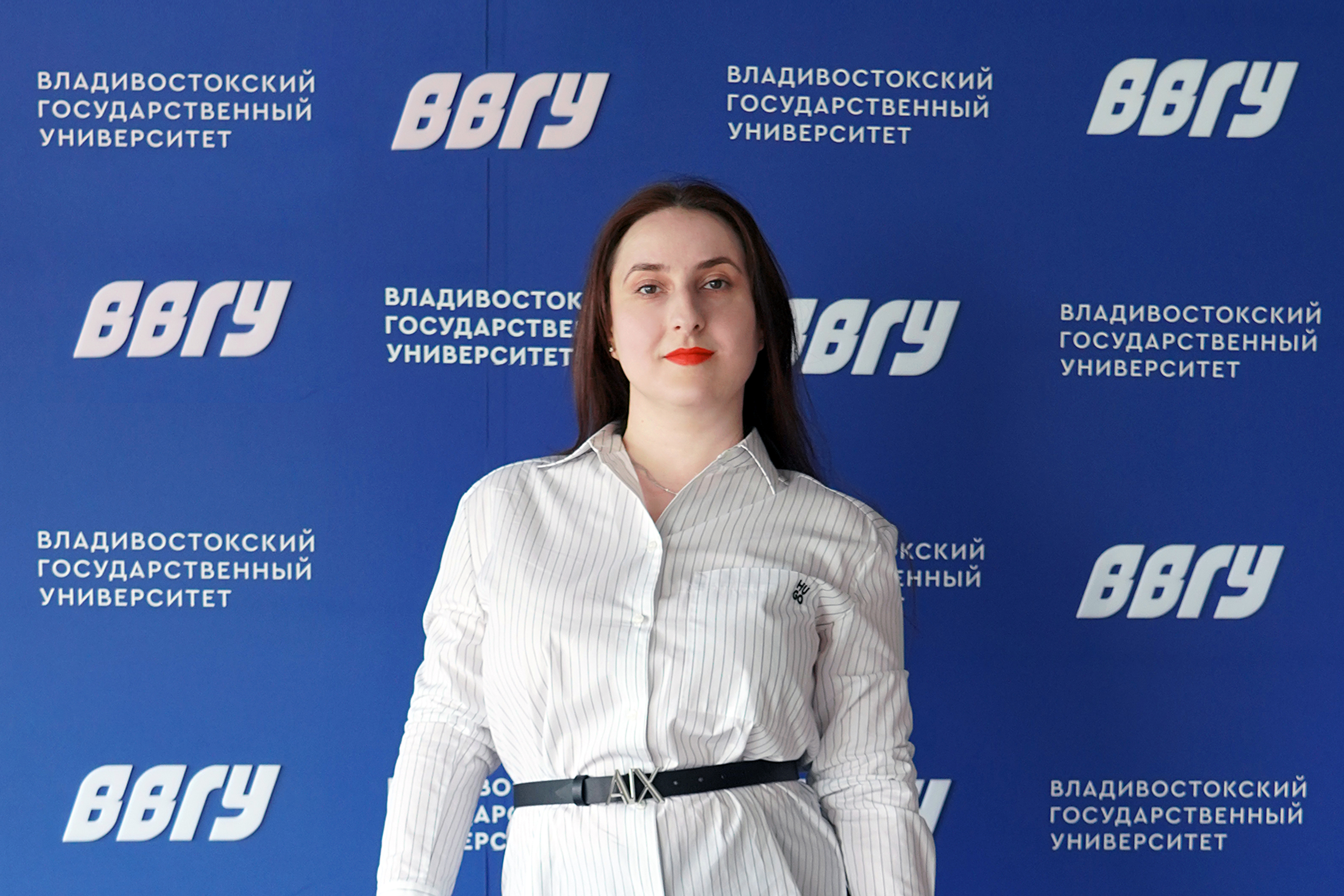 Самый молодой доктор политических наук в России, эксперт ВВГУ рассказала о науке, поэзии и мотивации