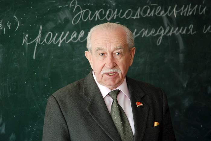 Учащиеся Академического Колледжа ВГУЭС выступят с законотворческой инициативой