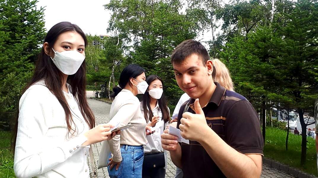 Здравствуй, племя младое, незнакомое!