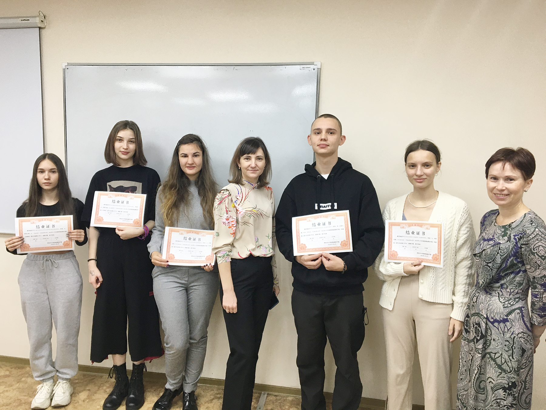 В ВВГУ обучают китайскому педагоги из Хулунбуирского университета