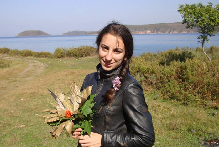 Учащиеся колледжа сервиса и дизайна ВГУЭС изучают экологию на природе