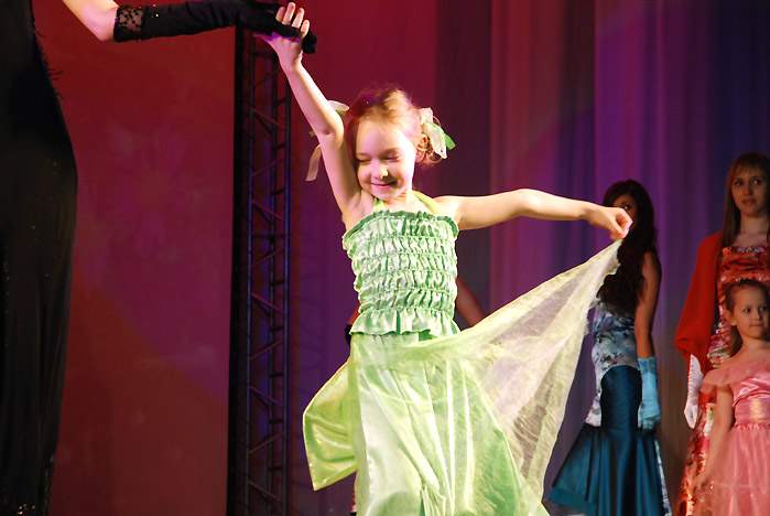 В преддверии 8 Марта мужчины ВГУЭС были в ударе, а женщины – в восторге!