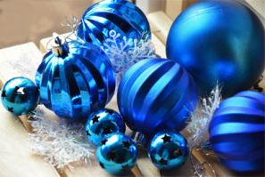 «Новогодний калейдоскоп» во ВГУЭС: шоу от дизайнеров костюма, конкурс авторской арт-ёлки, игрушки и открытки, выставка-продажа «На встречу с чудом»