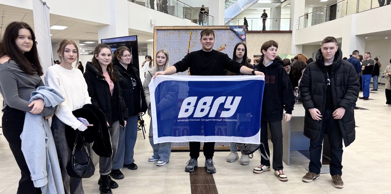 «Живая история»: студенты ВВГУ приняли участие в масштабном патриотическом фестивале