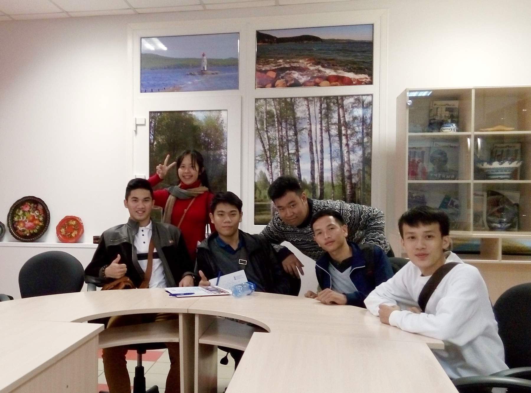 Гости из Лаоса – будущие студенты ВГУЭС – познакомились с университетом