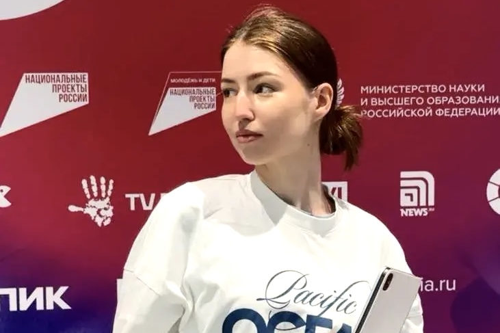 Преподаватель ВВГУ Юлия Баранникова вошла в топ-10 лучших на национальном чемпионате Art Masters