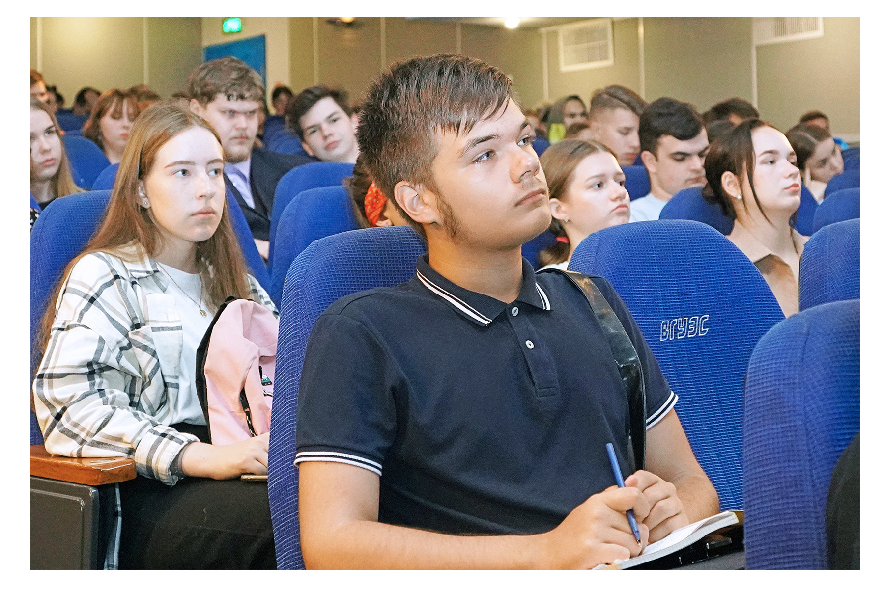 Первокурснику ВГУЭС: об этом должен знать каждый студент