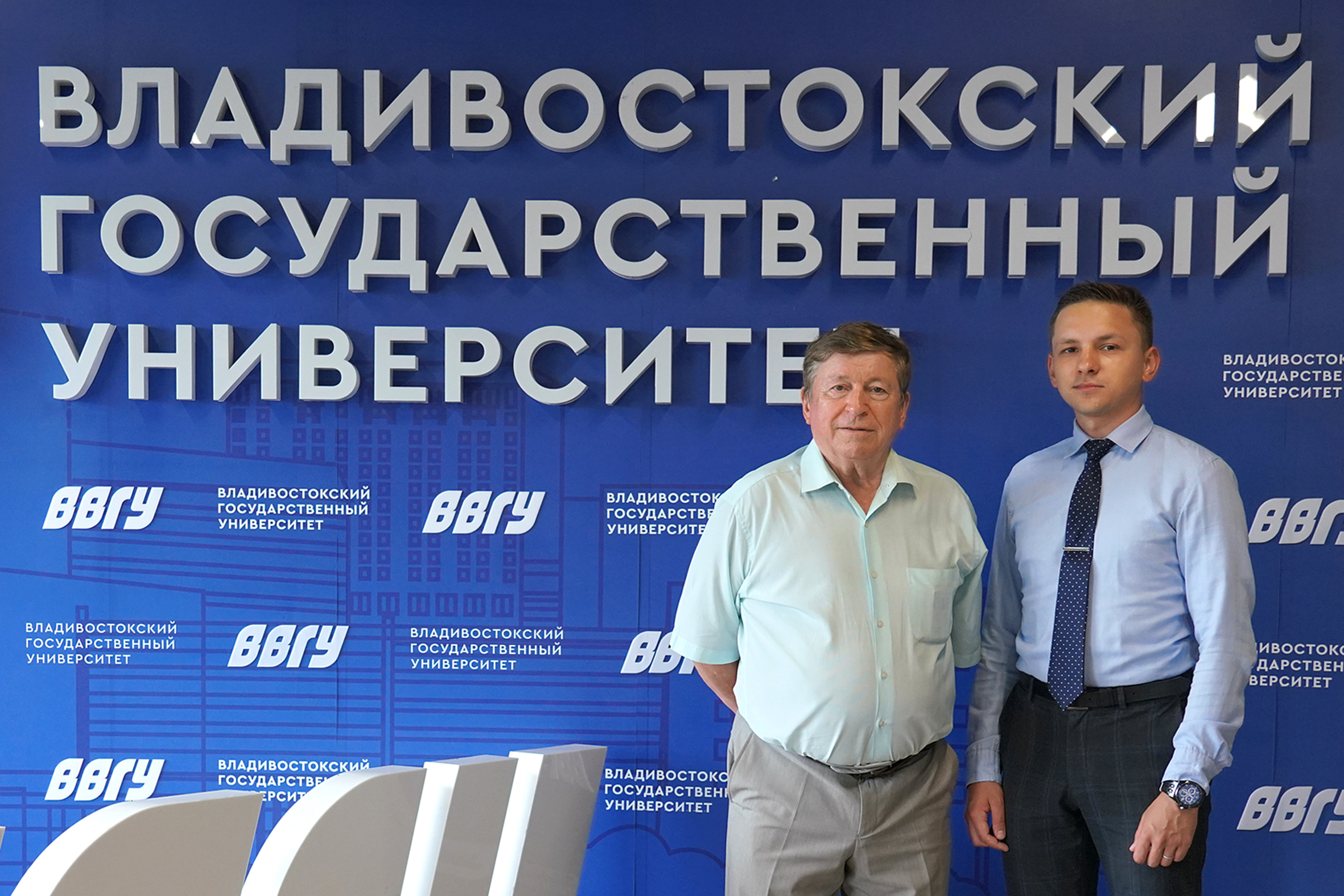 Поздравляем ассистента ВВГУ Данилова Егора с присуждением учёной степени кандидата экономических наук