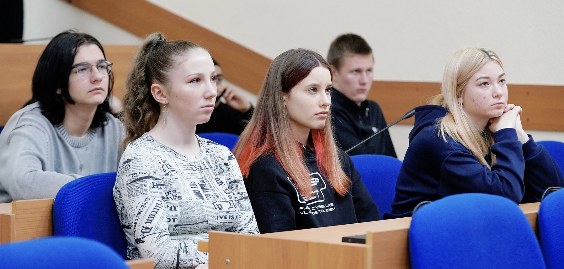 Сотрудники Госавтоинспекции провели встречу со студентами ВВГУ