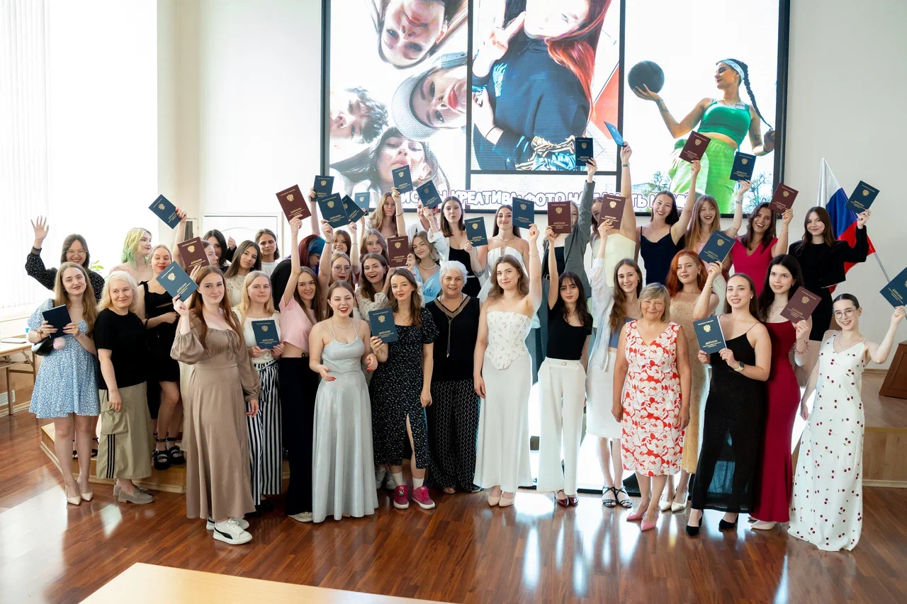Молодых специалистов для сферы моды и красоты выпустили в ВВГУ