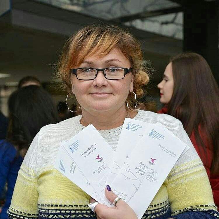 Приемная кампания онлайн и мастер-классы в прямых эфирах: директор Института сервиса, моды и дизайна ВГУЭС Инна Клочко рассказала о ближайших планах