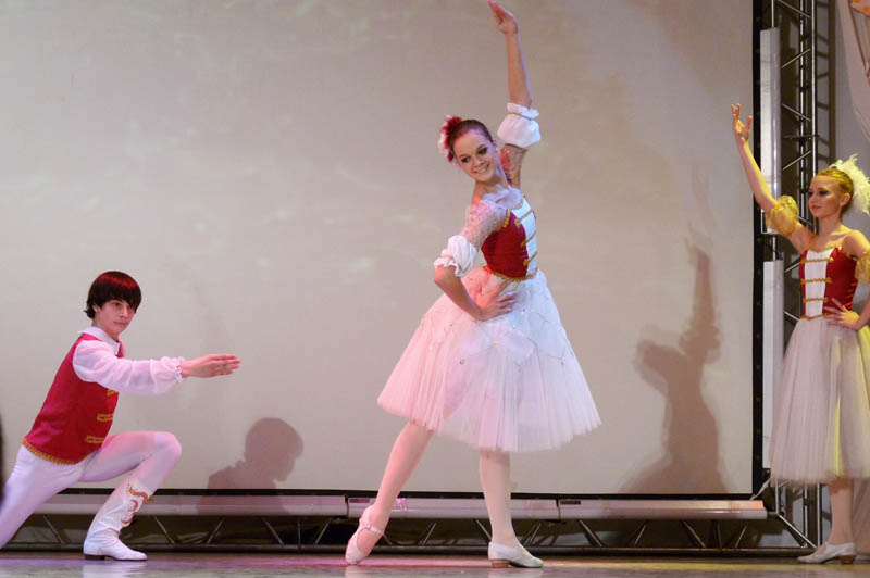 Ежегодный отчетный концерт студии классического балета «Навстречу весне» состоялся на сцене ТКК «Андеграунд»