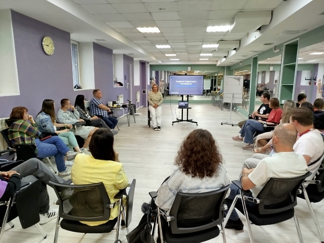 Лидерство в действии: Тренинги для будущих управленцев