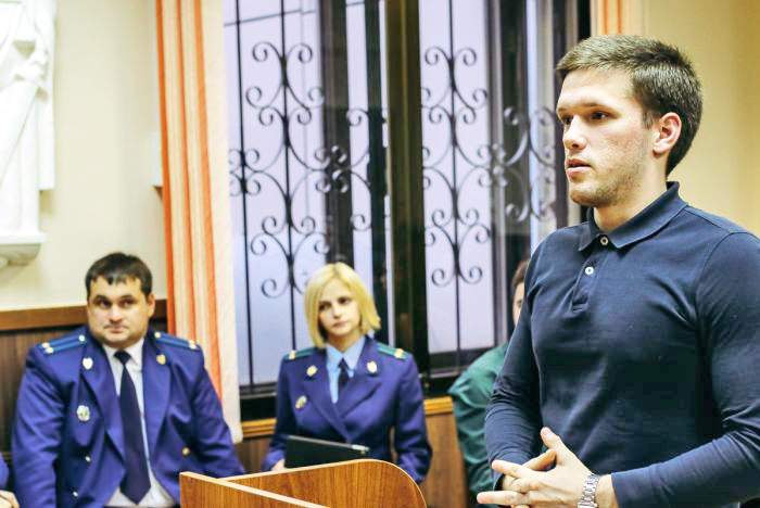 Студент 3 курса Института права ВГУЭС выступит с докладом в Москве на тему коррупции