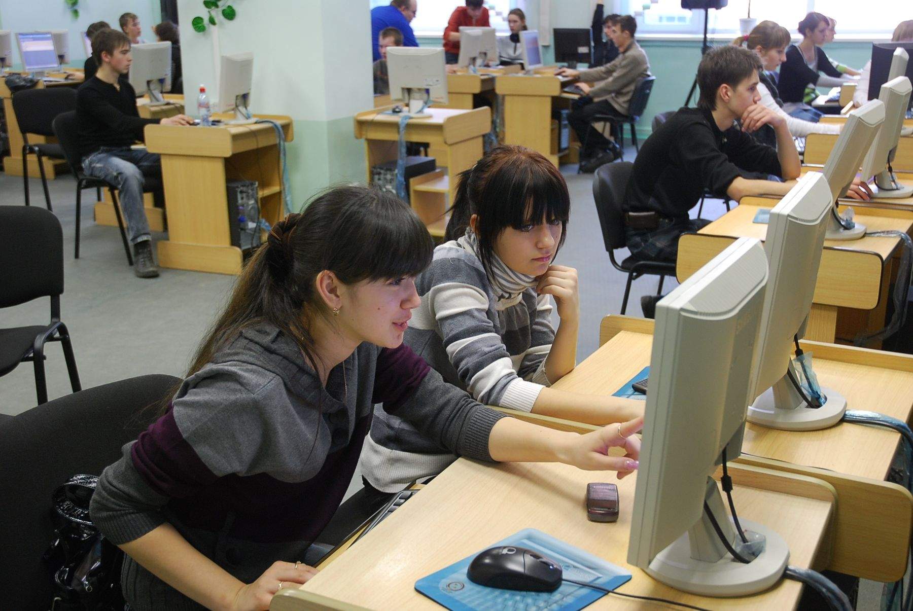 Студенты ВГУЭС будут получать повышенную стипендию