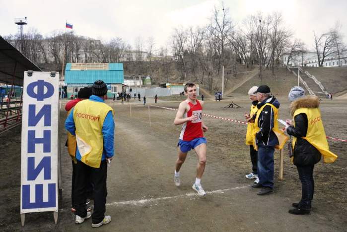 Легкоатлеты ВГУЭС занимают первые и призовые места