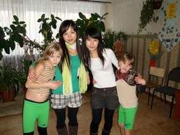 Преподаватели и студенты кафедры русского языка поздравили детей из приюта с Новым годом