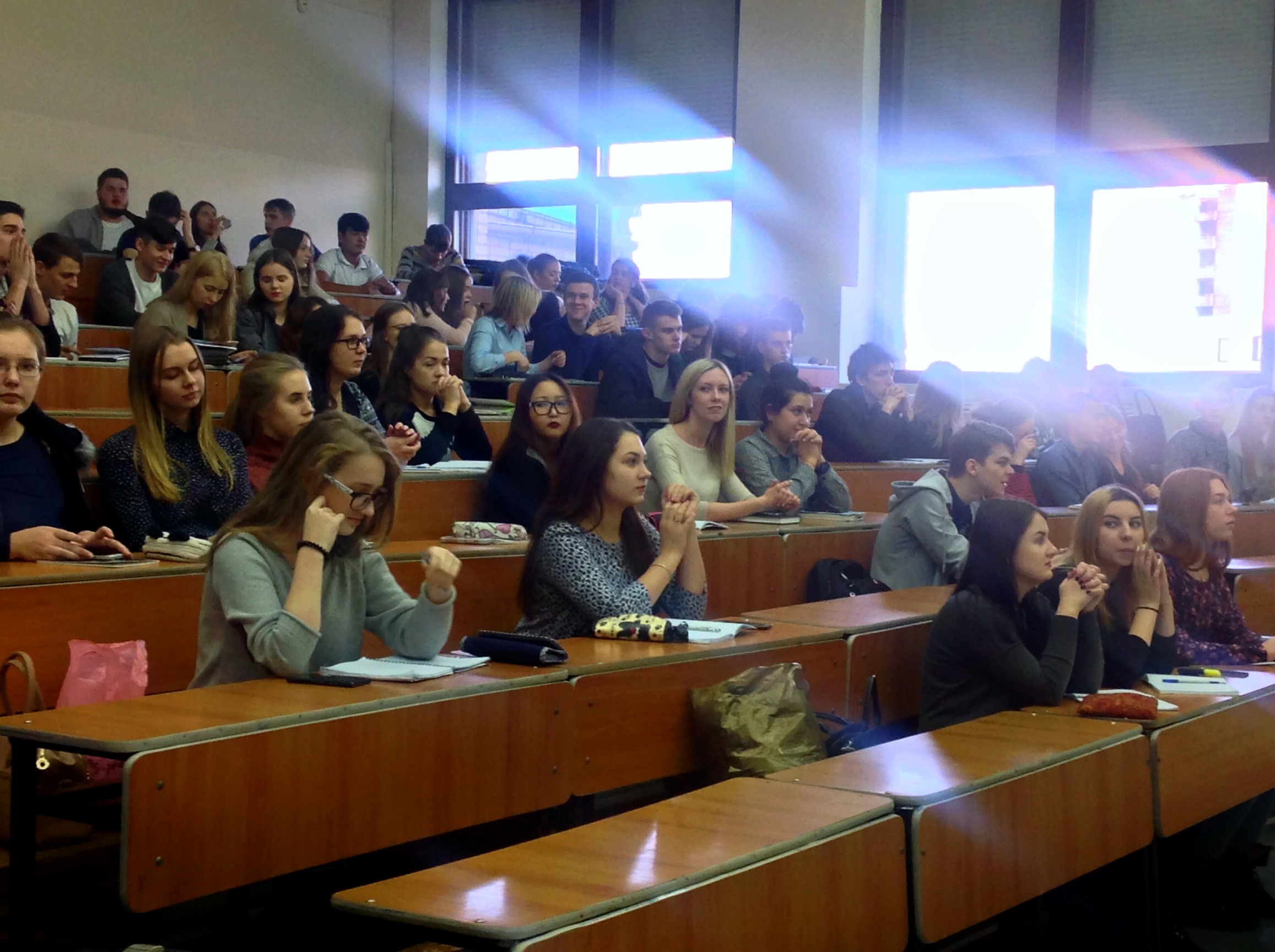 Фильм «Земля вольной надежды» обсудили студенты и представители общественности на открытой лекции по межкультурной коммуникации