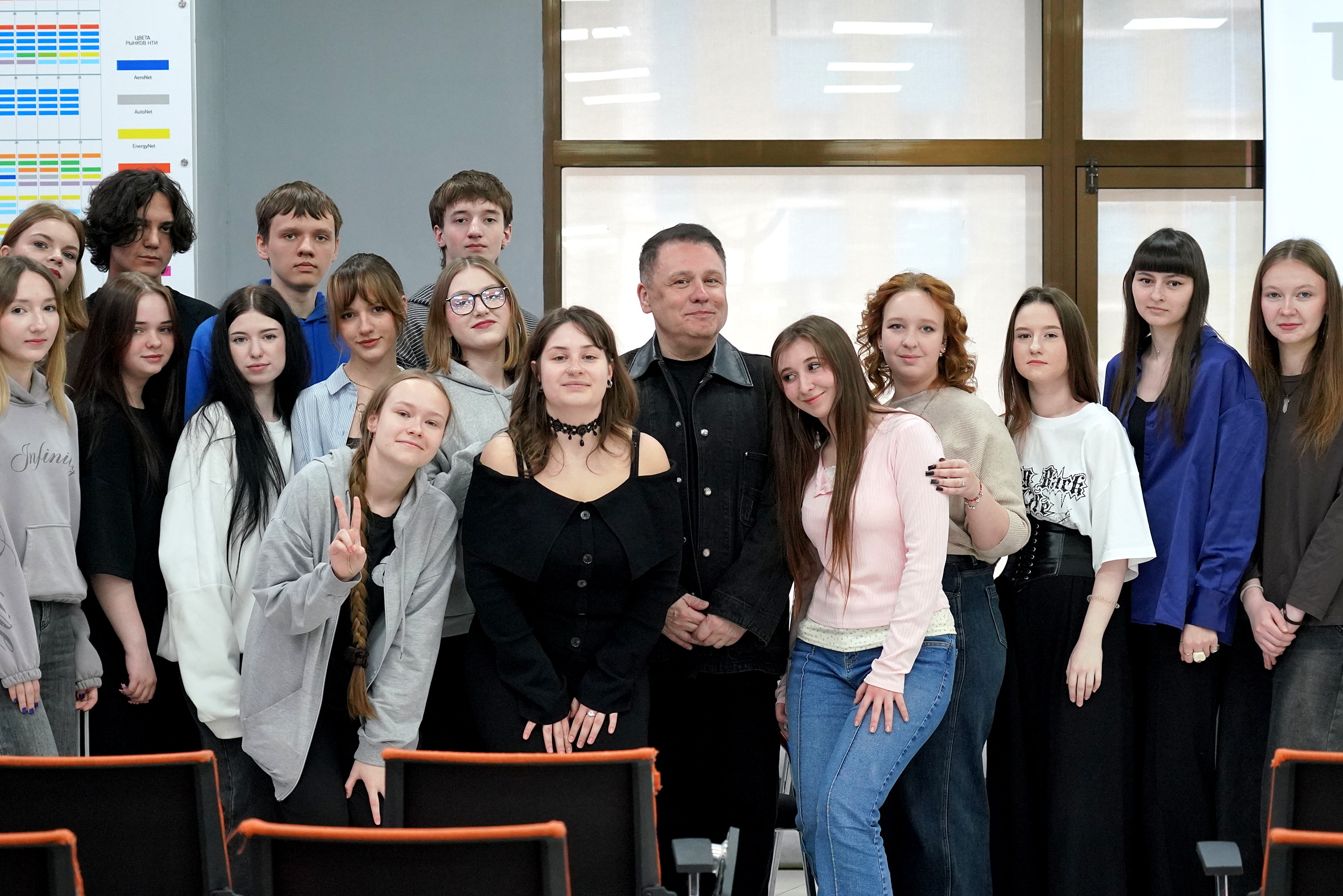 Смыслы, этика и будущее медиа: российский журналист Сергей Майоров обсудил со студентами ВВГУ ценности современной прессы