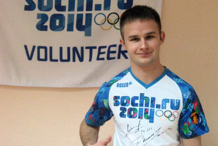 Волонтер ВГУЭС принял участие в презентации одежды для Игр-2014 от BOSCO во Владивостоке