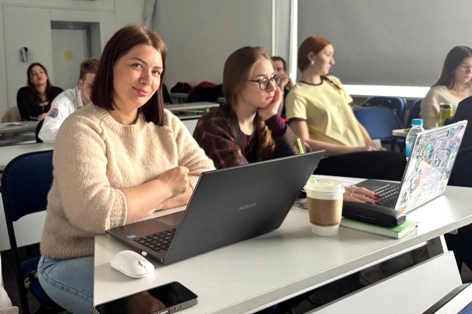 Работу над грантами ведут студенты и сотрудники ВВГУ на проектной школе РСМ