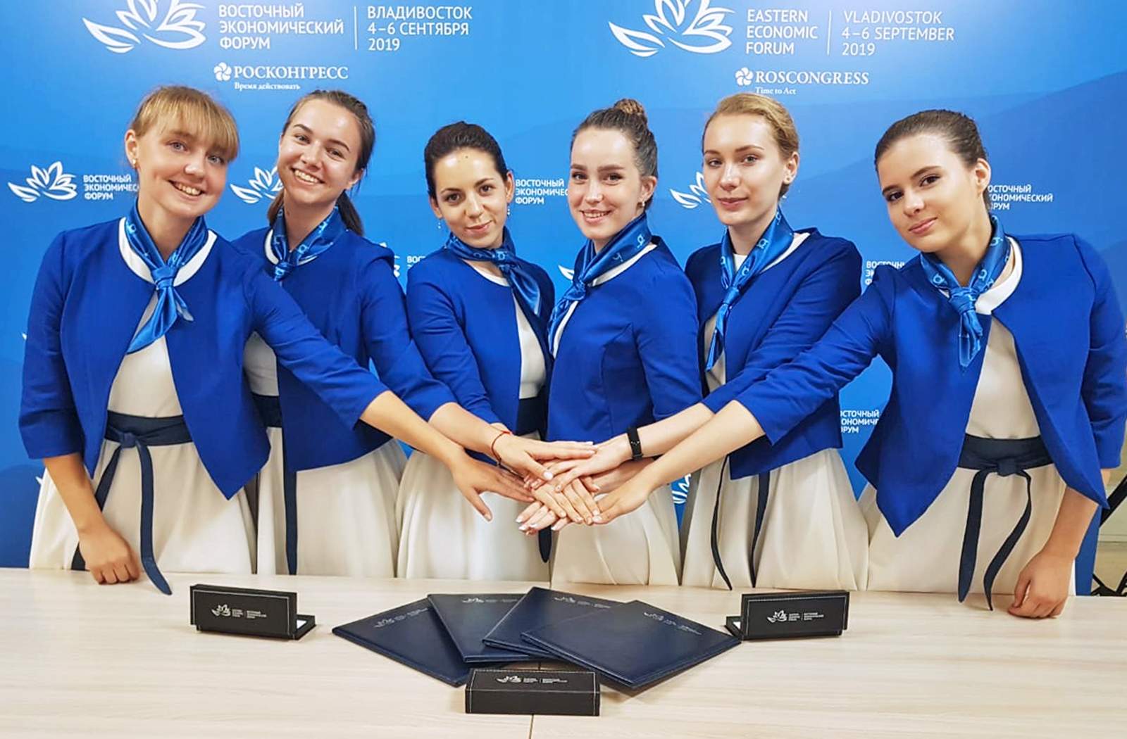 На Мировом чемпионате в Казани, Восточно-экономическом форуме во Владивостоке, в родном ВГУЭС: история волонтера Ксении Рякиной