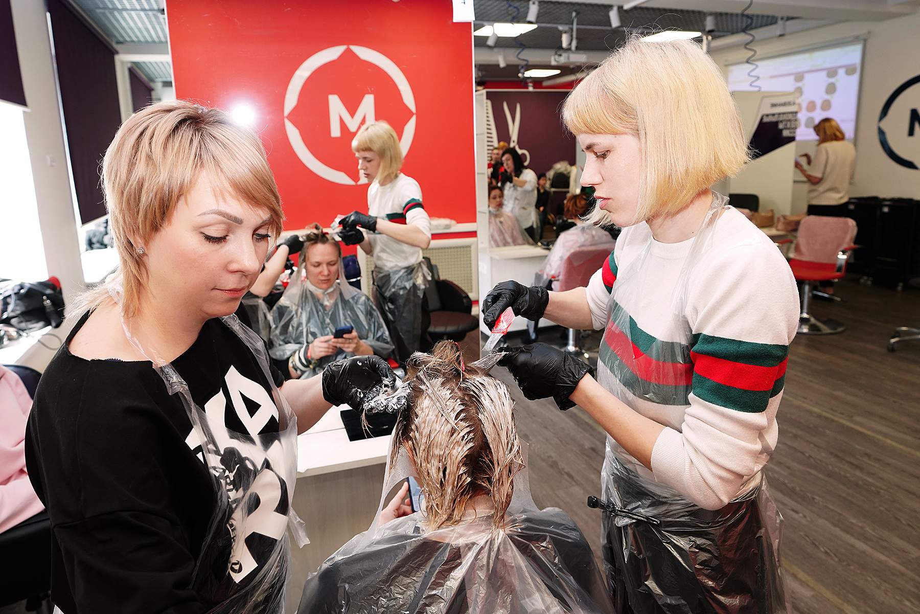 Колледж индустрии моды и красоты ВГУЭС осваивает отечественные технологии