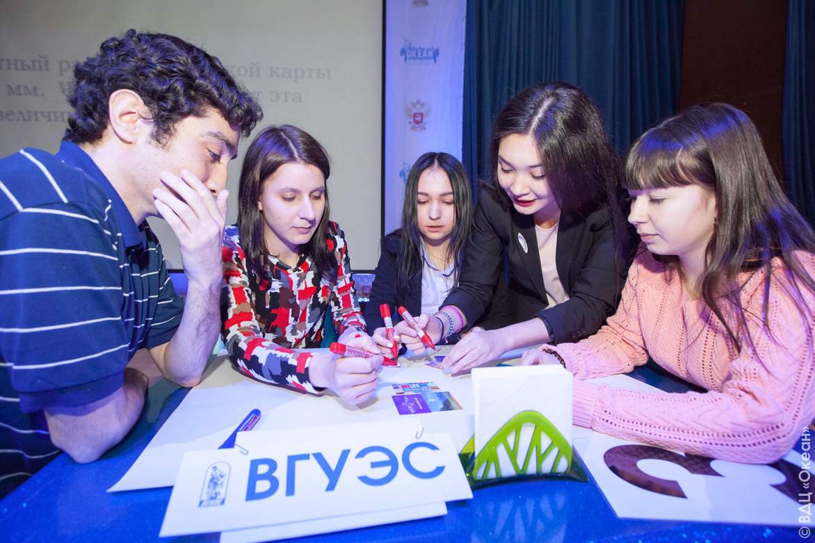 В чемпионате интеллектуальных игр студенты ВГУЭС – первые!