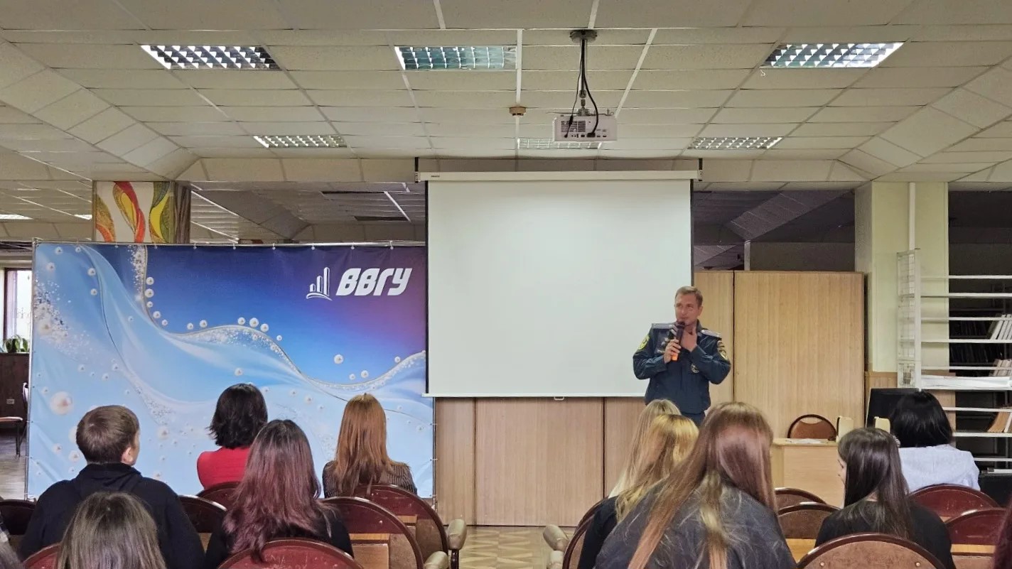 «Уроки мужества»: в филиале ВВГУ в Находке прошли Всероссийские открытые уроки»