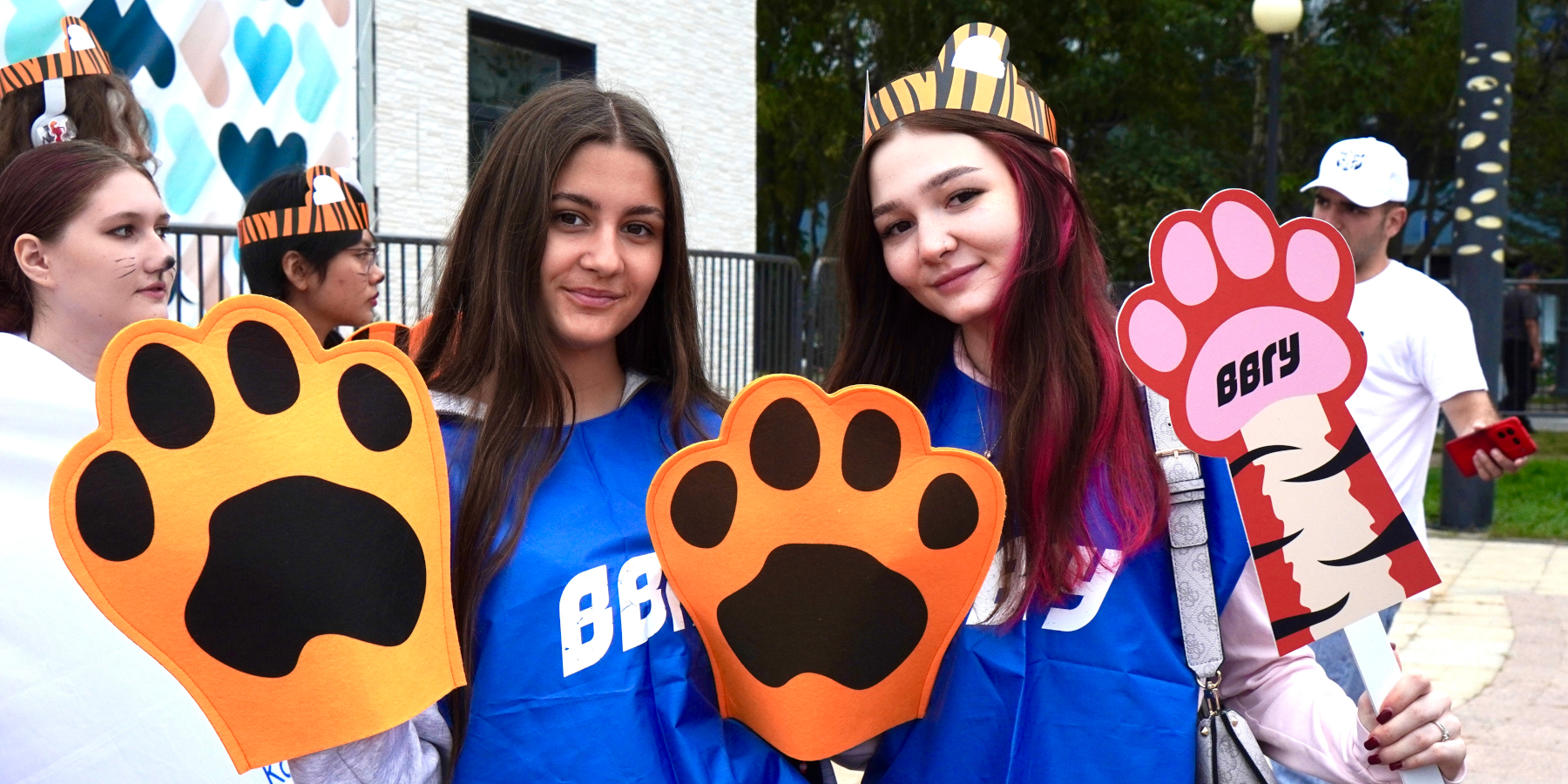 День тигра: студенты ВВГУ приняли участие в самом ожидаемом шествии Владивостока