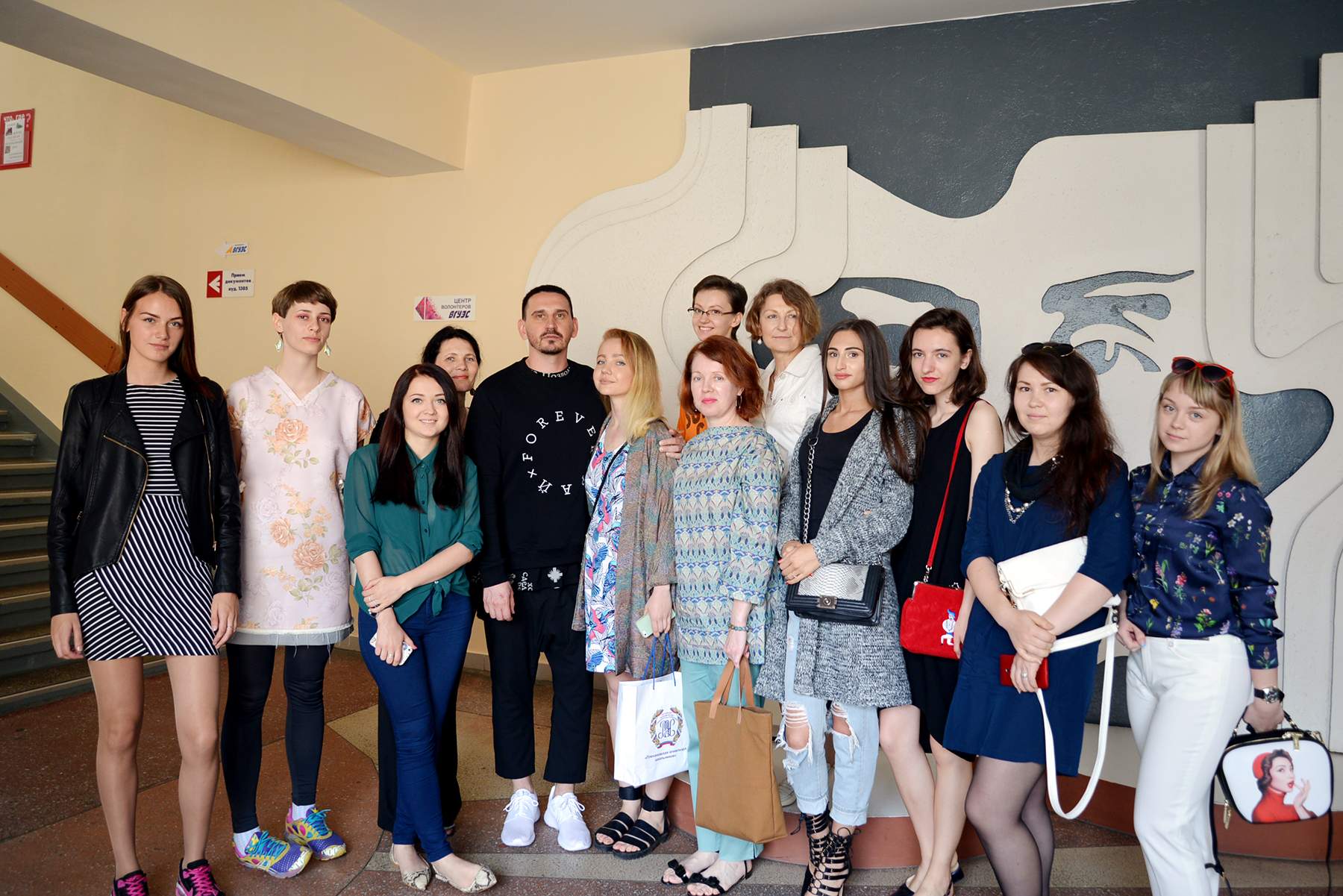 Одна из ключевых персон модного бизнеса – Артем Кривда провел мастер-класс во ВГУЭС