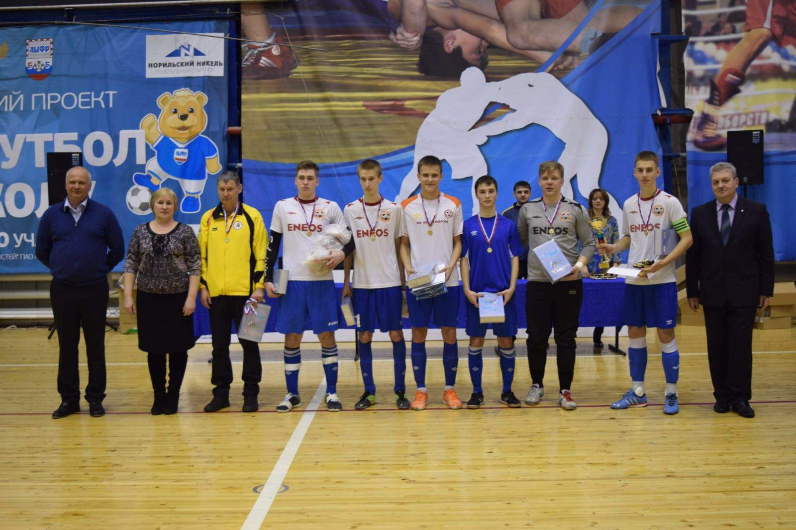 Футболисты Академического колледжа ВГУЭС завоевали путевку на первенство России по мини-футболу