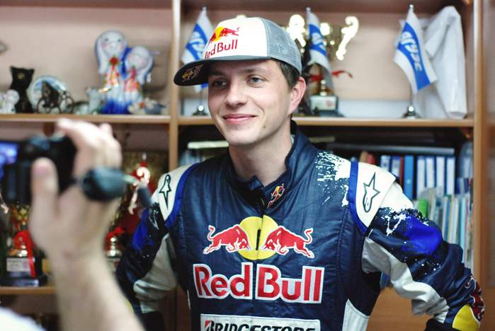 Как стать ведущим дрифтером страны? Рассказал лучший пилот дрифт-команды Москвы Никита Шиков