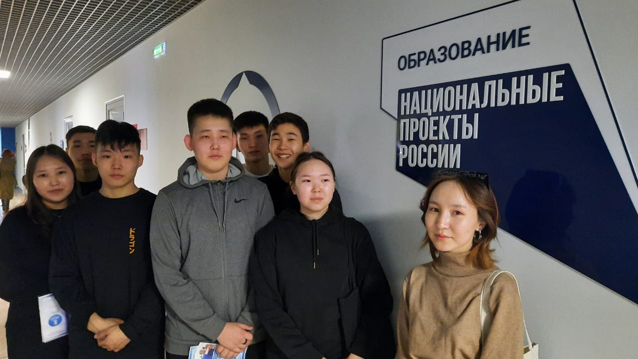 Более 100 школьников Якутии посетили ВГУЭС за прошедшие две недели