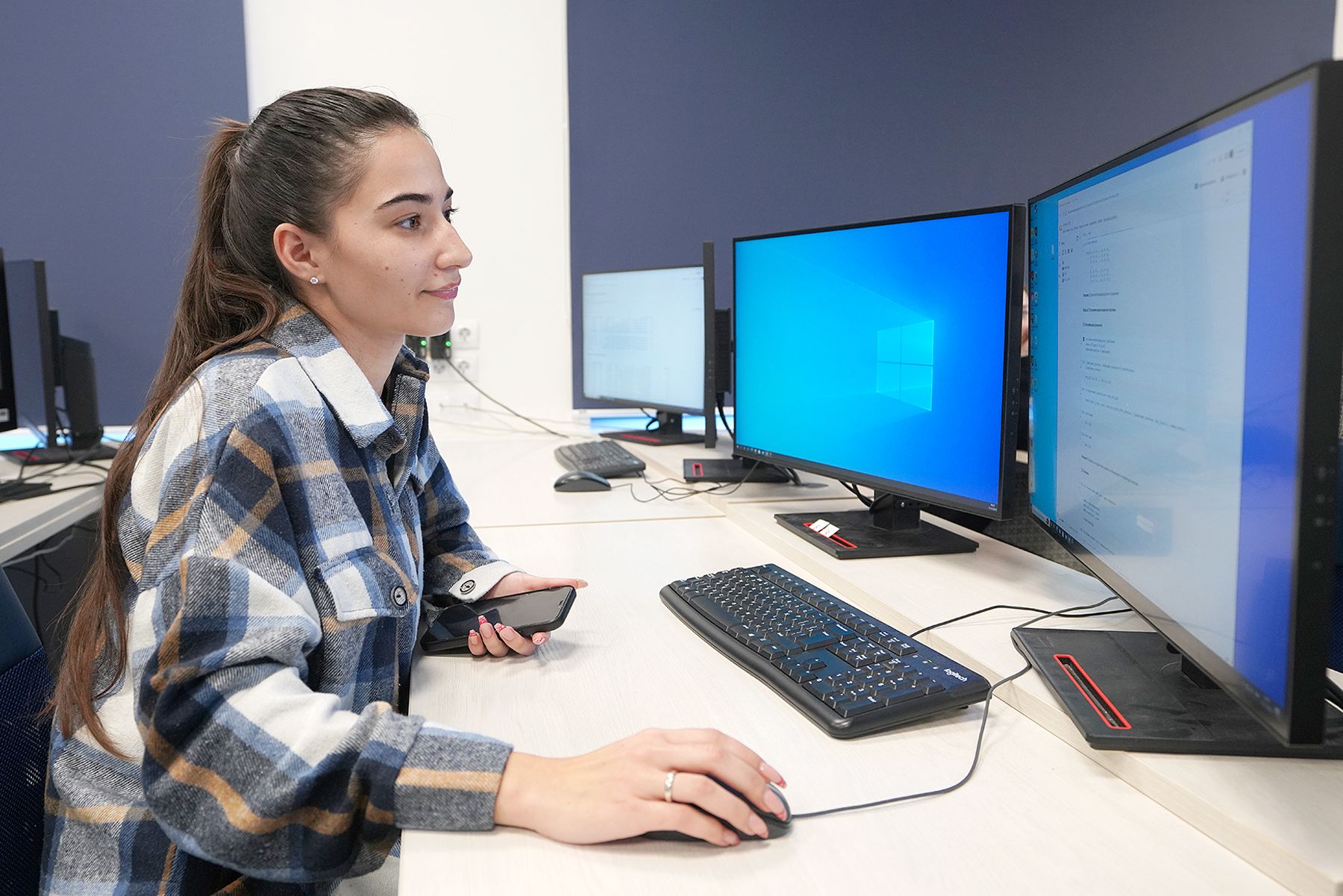 Экзамен приближенный к реальности сдали студенты ВВГУ по компетенции «Машинное обучение и большие данные»