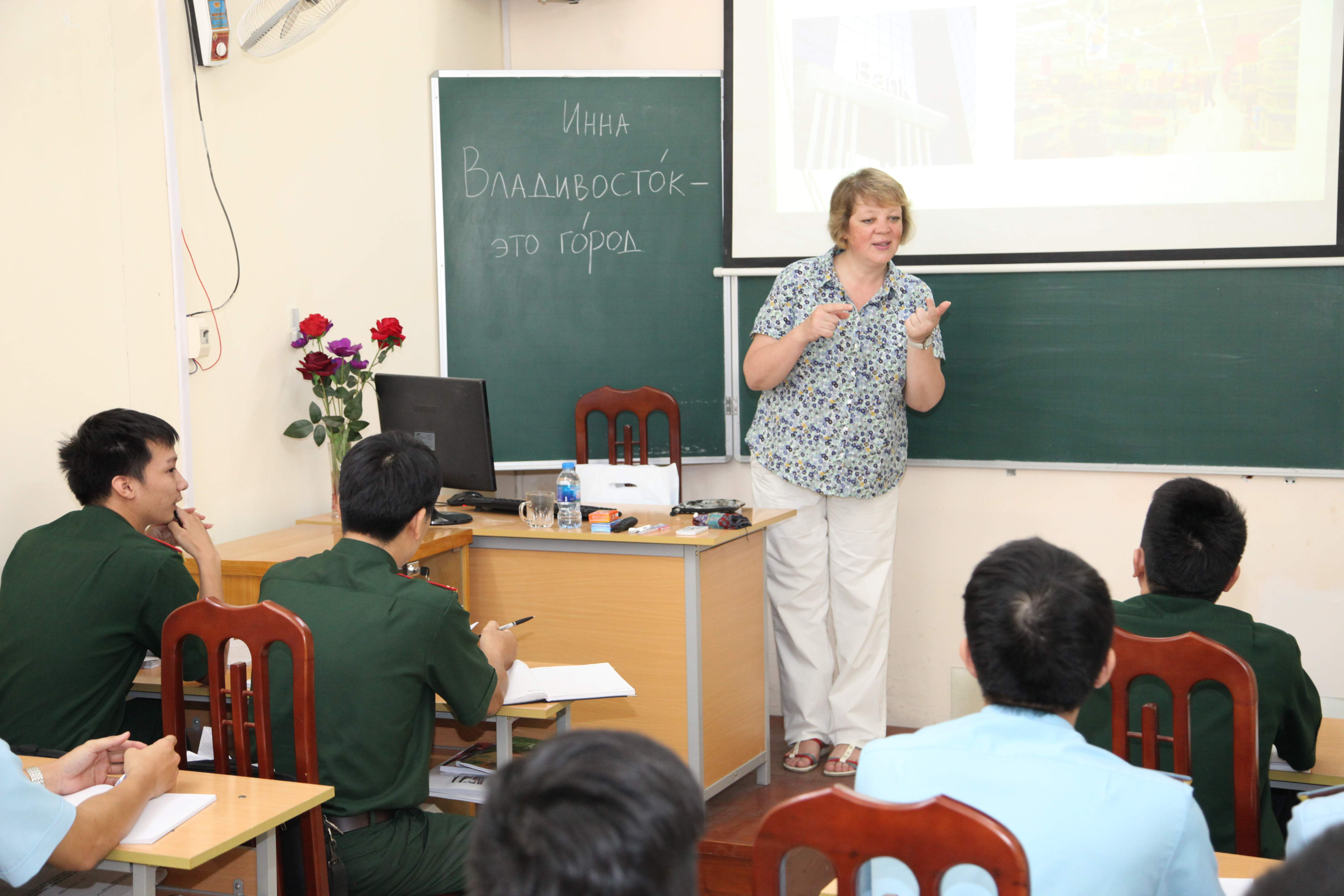 «Незабываемый опыт»: ВГУЭС провёл Неделю русского языка во Вьетнаме