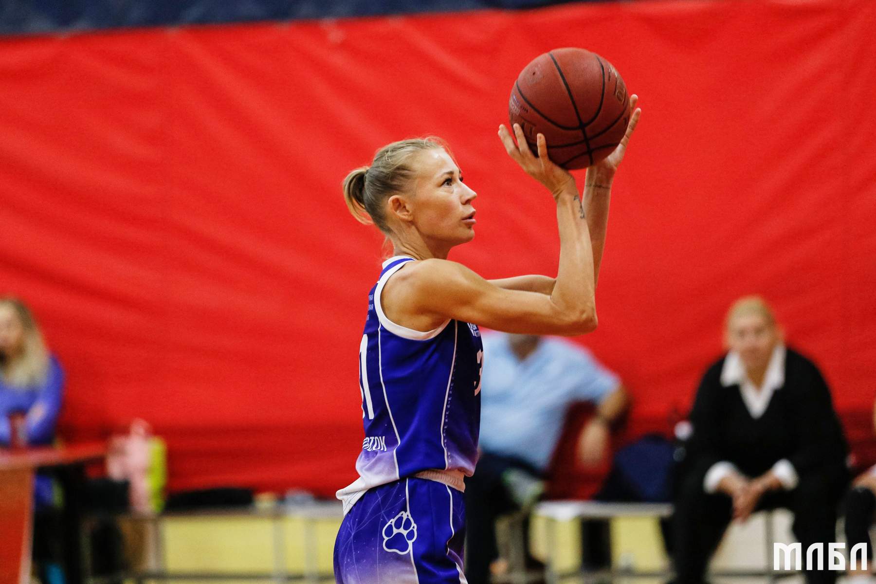 Баскетболистки ВВГУ стали шестыми на Суперфинале Межрегиональной любительской баскетбольной лиги в Санкт-Петербурге