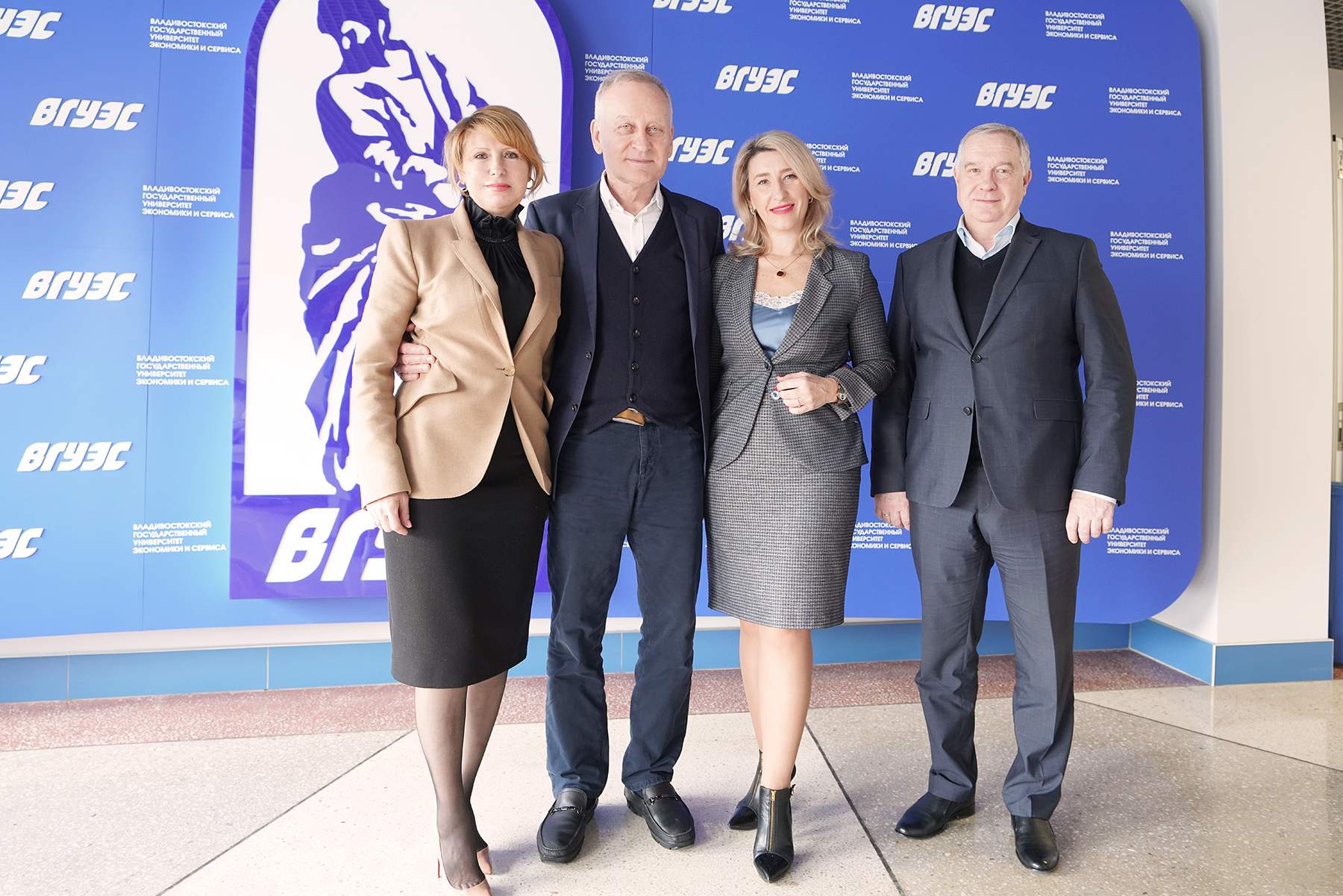 Выпускница ВВГУ (ДВТИ), зампред Правительства Приморского края встретилась с руководством университета