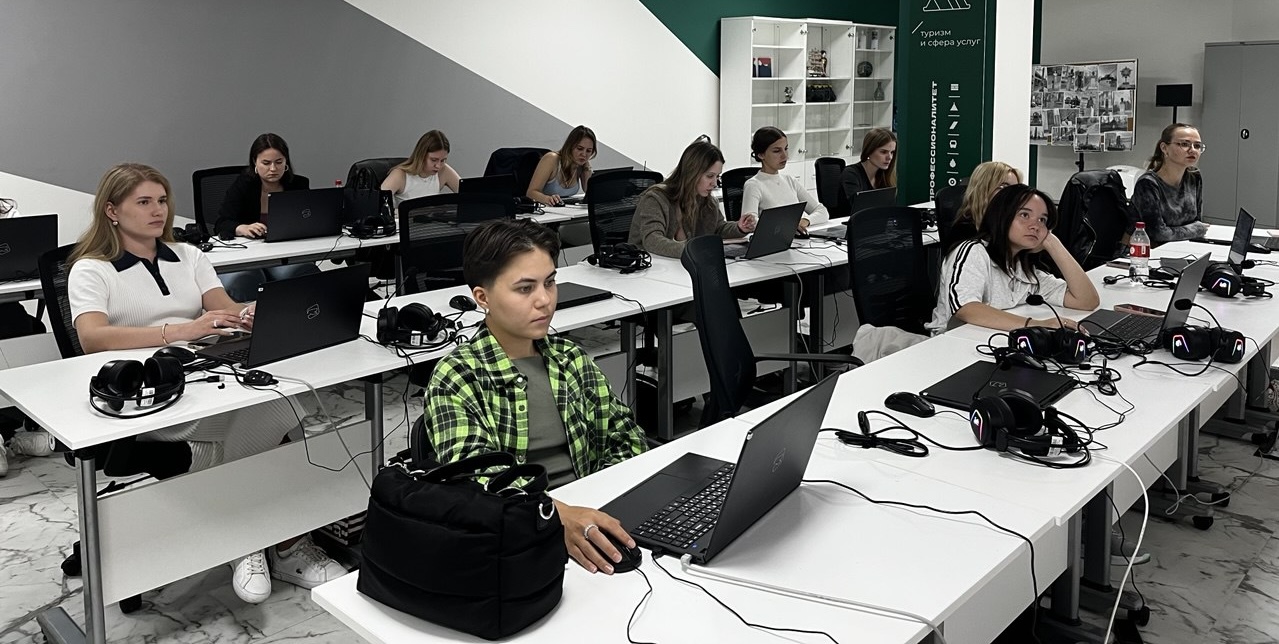Студенты ВВГУ проходят обучение во всероссийском образовательном проекте TravelLine
