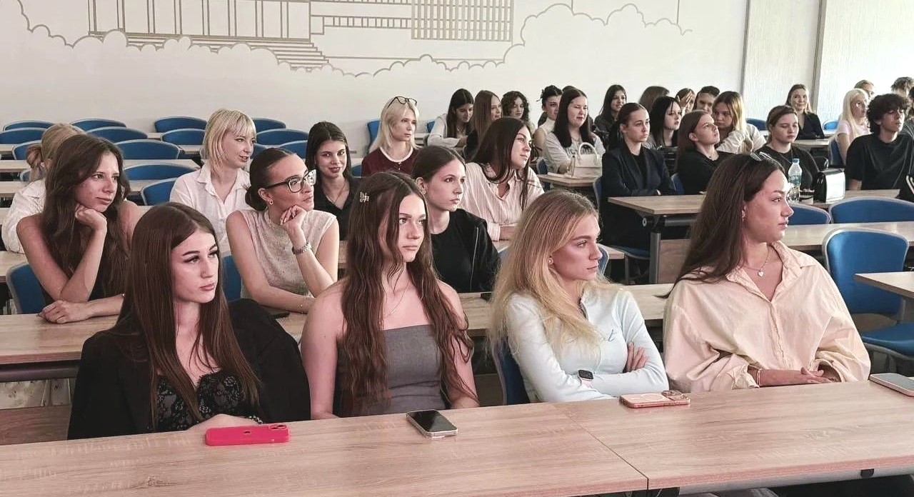 Адаптационная неделя КИКТ: первокурсники погружаются в студенческую жизнь ВВГУ