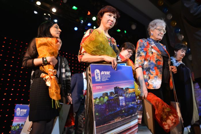 Студенты ВГУЭС выбрали лучших преподавателей 2013 года