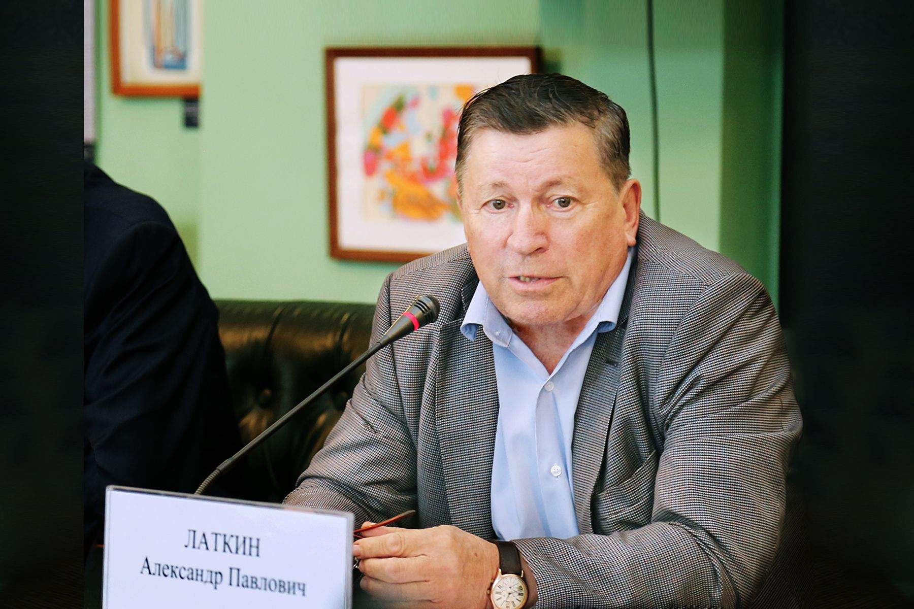 Профессор ВВГУ Александр Латкин о перспективных направлениях грузоперевозок для Дальнего Востока