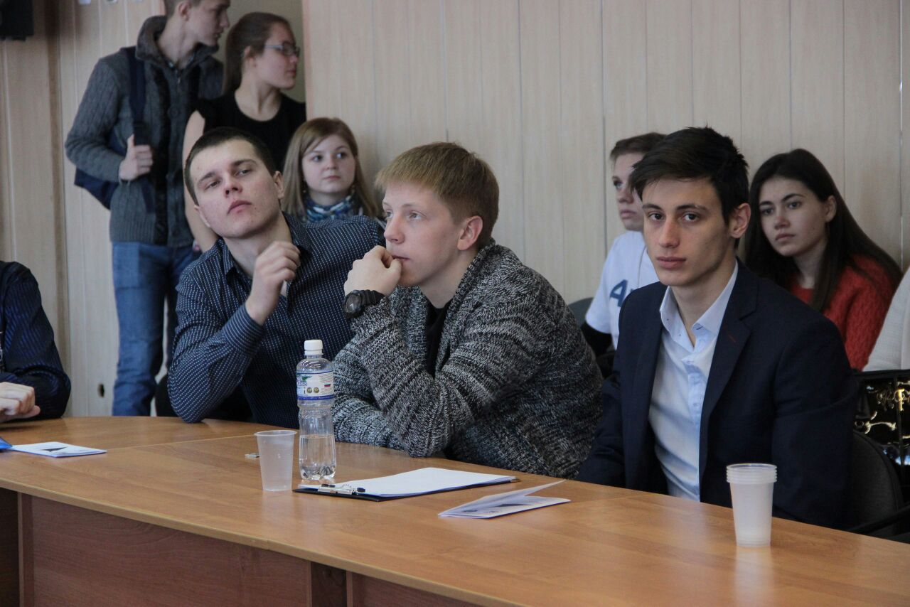 Студенты ВГУЭС получили дипломы за бизнес-проекты на форуме «Россия и Китай: вектор развития»