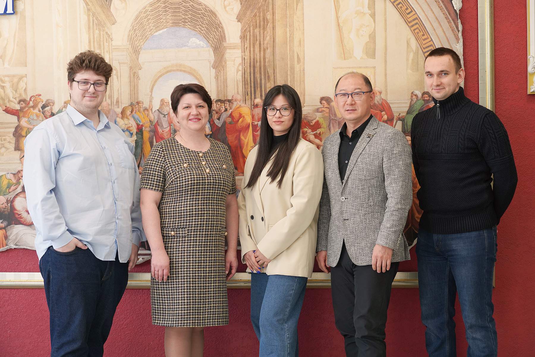 Поздравляем преподавателей ВВГУ с присвоением ученых степеней кандидатов наук