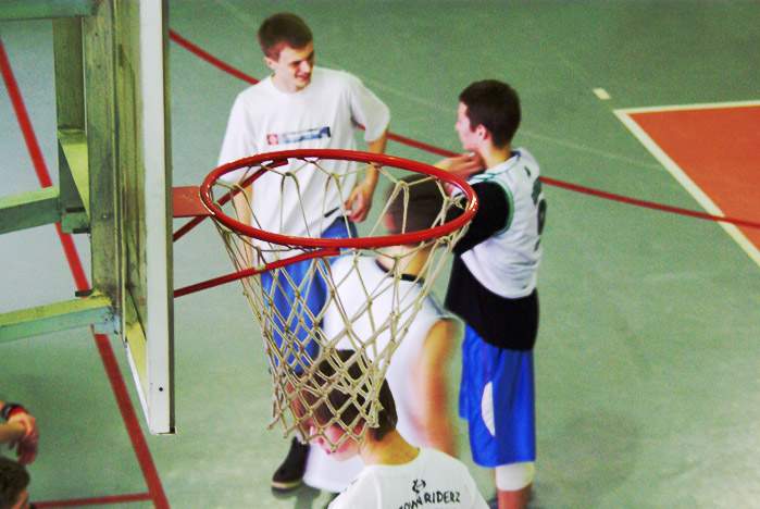 Спартакиада ВГУЭС привлекла  около сотни старшеклассников Владивостока